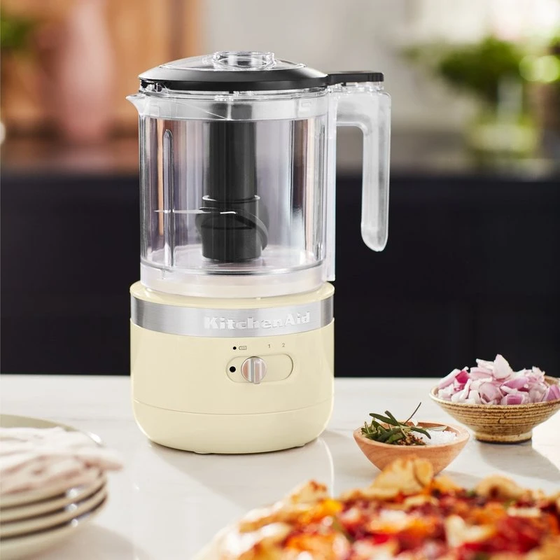 Bezprzewodowy malakser KitchenAid 1,1 l 5KFCB519EAC, kremowy, zdjęcie 1