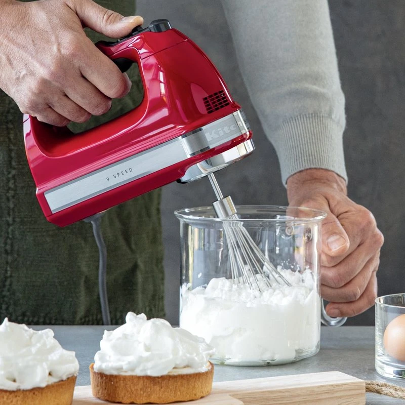 Dziewięciobiegowy mikser ręczny KitchenAid 5KHM9212EER, czerwony, zdjęcie 2