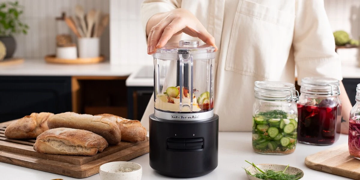 Bezprzewodowy mini malakser KitchenAid Go 5KFCR531BM