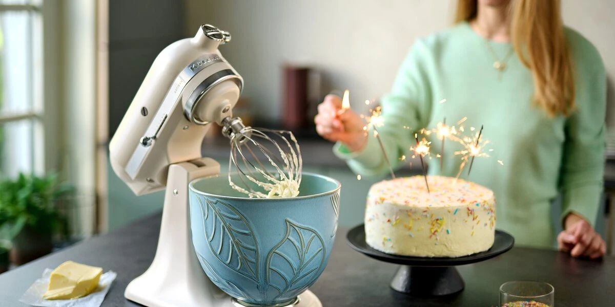 Mikser planetarny KitchenAid Artisan 5/125 5KSM125EAC, kremowy, zdjęcie 2