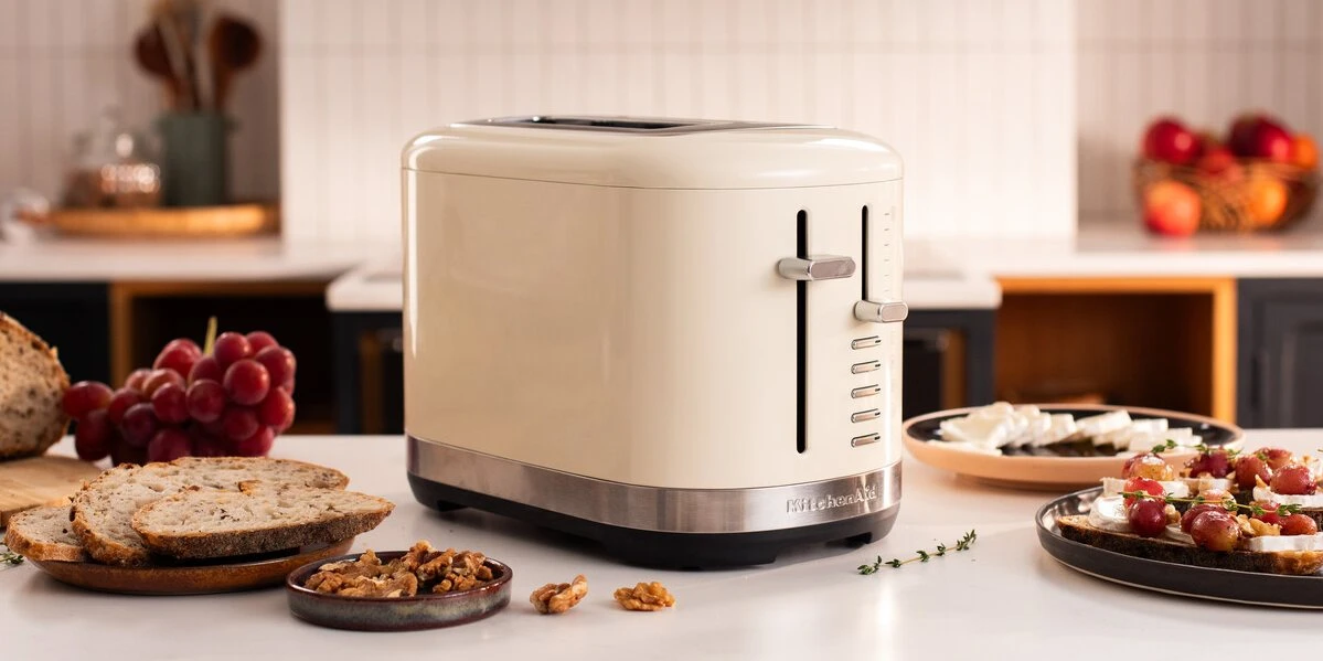 Toster KitchenAid na 2 kromki z manualnym sterowaniem 5KMT2109EAC, kremowy