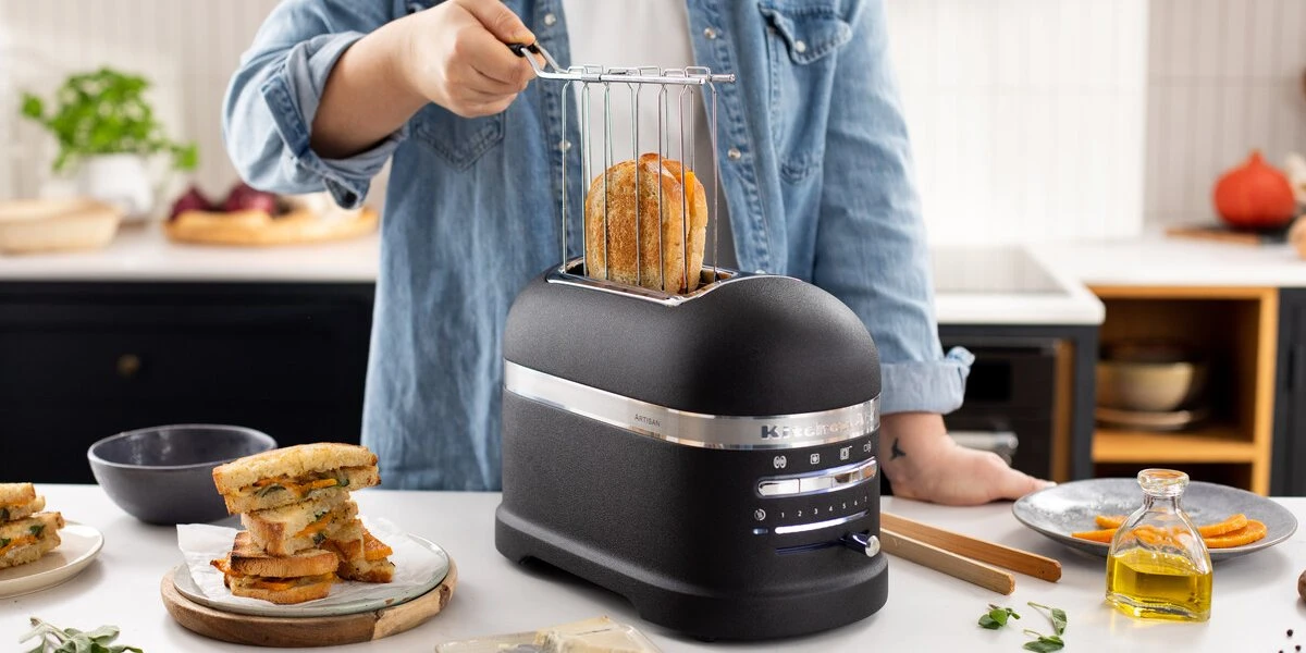 Toster KitchenAid Artisan na 2 kromki 5KMT2204EBK, żeliwny czarny, zdjęcie 2
