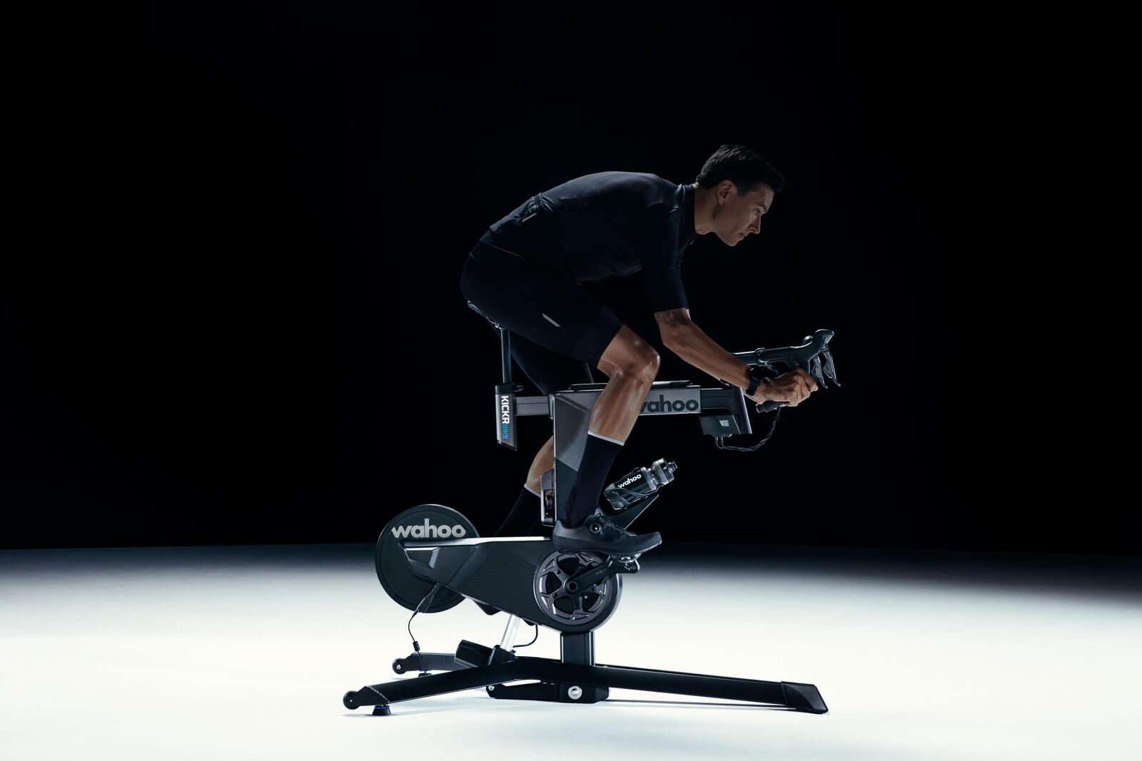 WAHOO NEW KICKR BIKE 2022 WI-FI