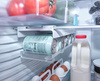 Organizer na puszki do lodówki Joseph Joseph FridgeStore, na 4 puszki 330 ml