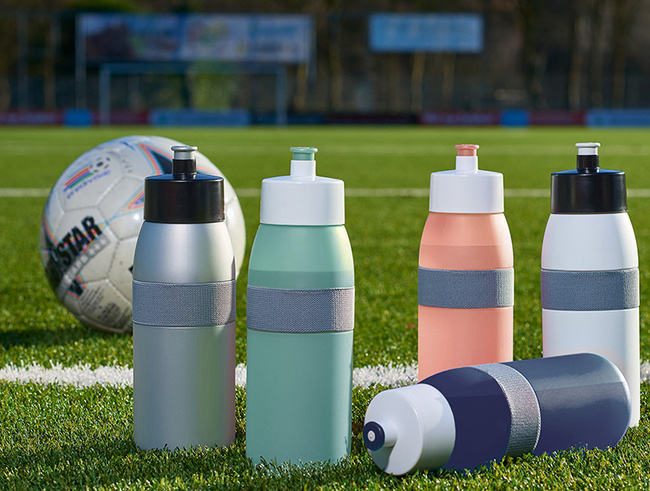 Bidon sportowy Mepal Ellipse 500 ml Nordic Red, z elastyczną opaską