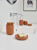 Mydelniczka Zone Denmark Ume Terracotta, powierzchnia miękka w dotyku