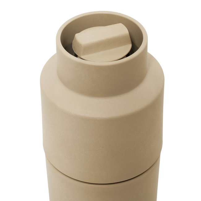 Crushgrind Billund 12 cm młynek do czosnku beżowy ceramiczny premium