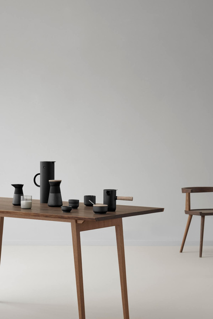 Mlecznik Theo Czarny - Stelton