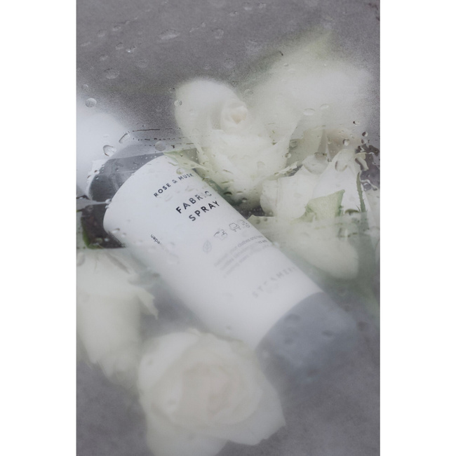 spraye do tkanin do odświeżania tkanin róża i piżmo 100 ml Steamery