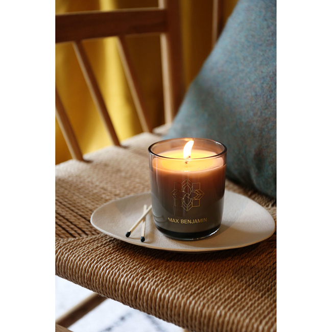 świece zapachowe French Linen Water 210 g Max Benjamin