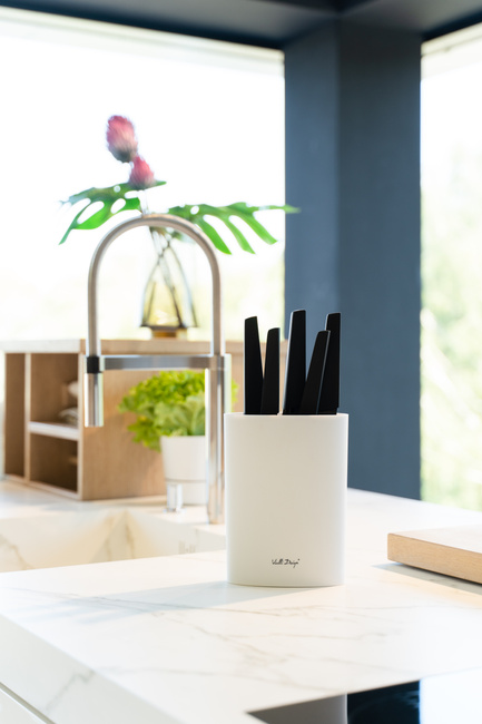 Stojak na noże Vialli Design Bianco 30386, owalny z pręcikami