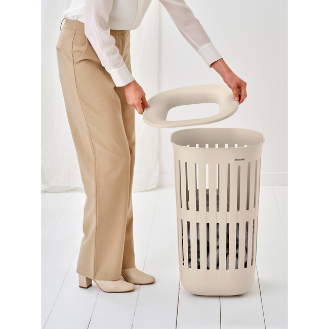 Kosz na pranie Brabantia Collect-It 55 l z pokrywą Quick-Drop, Soft Beige