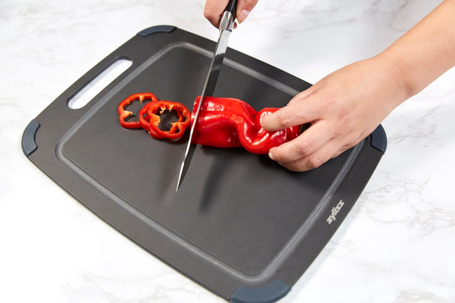 Deska do krojenia czarna fibre rozmiar s 30x21,5 cm - Zyliss