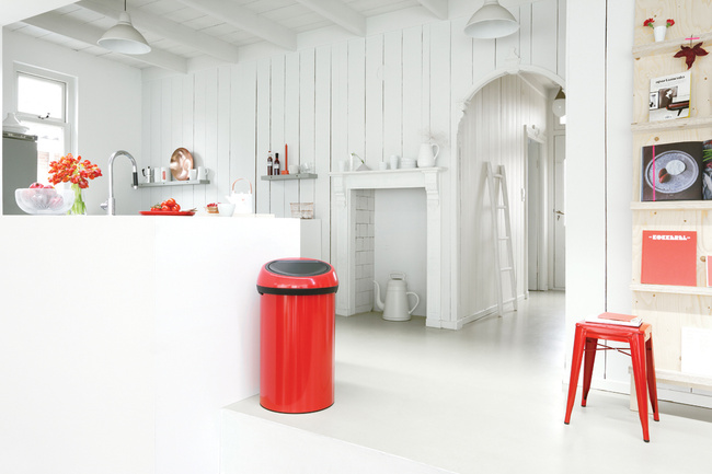 Kosz Touchbin 60l czerwony - Brabantia