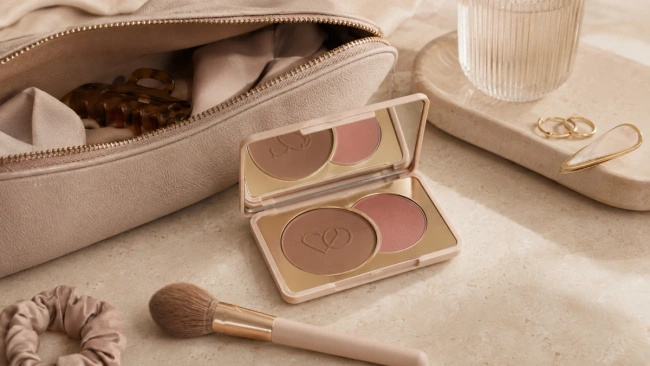 Bronzer i róż Lovro Bronze & Blush Set, prasowany duet do modelowania twarzy