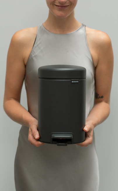 Kosz Pedałowy Newicon 3 L Mineral Grey 200465 - Brabantia