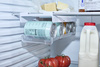 Organizer na puszki do lodówki Joseph Joseph FridgeStore, na 4 puszki 330 ml