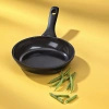Patelnia ceramiczna 20cm czarna Atura - Kela