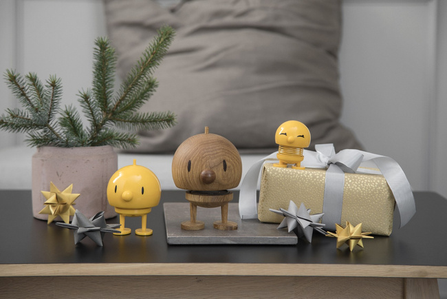 Figurka Hoptimist Bimble S Yellow żółta dekoracja biurko duński design