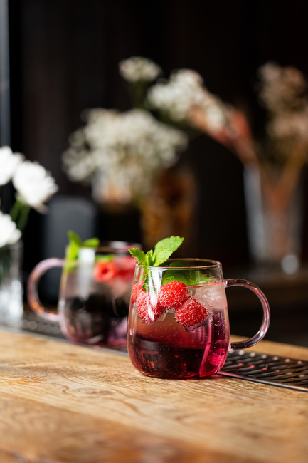 Komplet 2 szklanek z różowym uchem 400 ml Bolla - Vialli Design