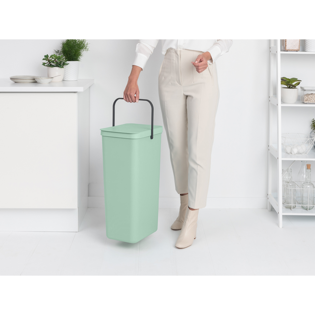 Kosz do segregacji Brabantia Sort & Go 40 l Jade Green ze wspornikiem ściennym