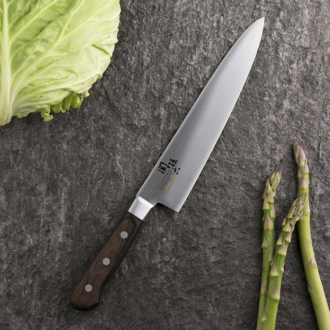 Nóż szefa kuchni KAI Seki Magoroku Benifuji AB5441, ostrze 21 cm, drewno pakka