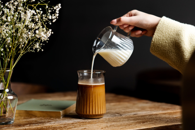 Szklanki wysokie Vialli Design Mia 2033 z tłoczeniami, 2 x 400 ml