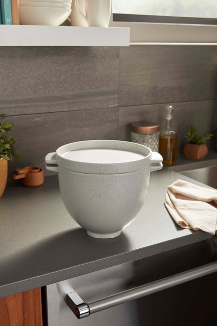Ceramiczna dzieża do chleba z pokrywą KitchenAid 4,7 l 5KSM2CB5BGS do mikserów Artisan 5 i Classic