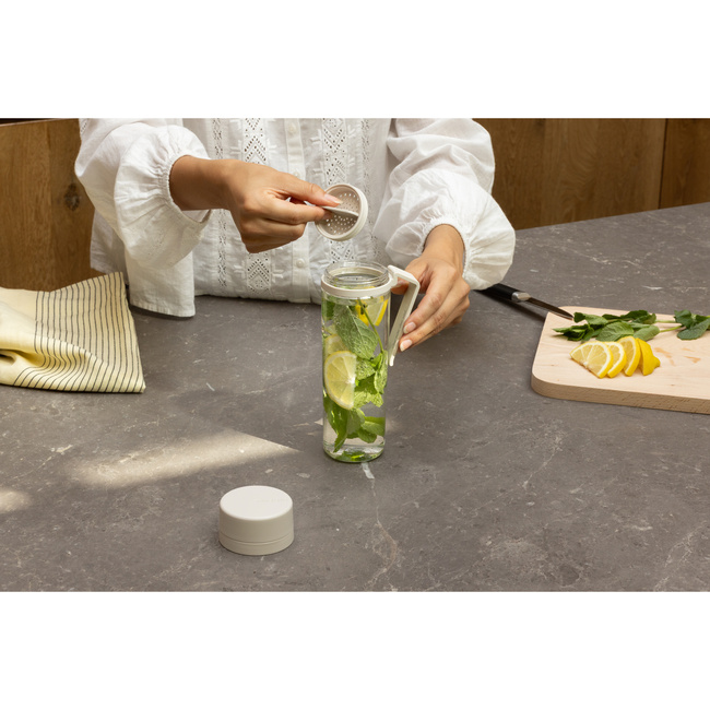 Butelki na wodę z sitkiem 500 ml Make & Take Soft Beige - Brabantia