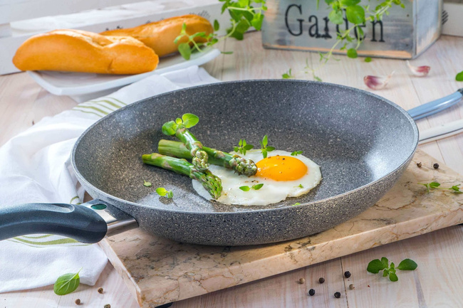 Ballarini Ferrara Patelnia Granitowa Indukcyjna 26 Cm