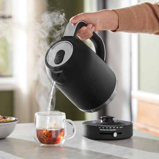 Czajnik KitchenAid 1,7 l z regulacją temperatury 5KEK1701EBK żeliwny