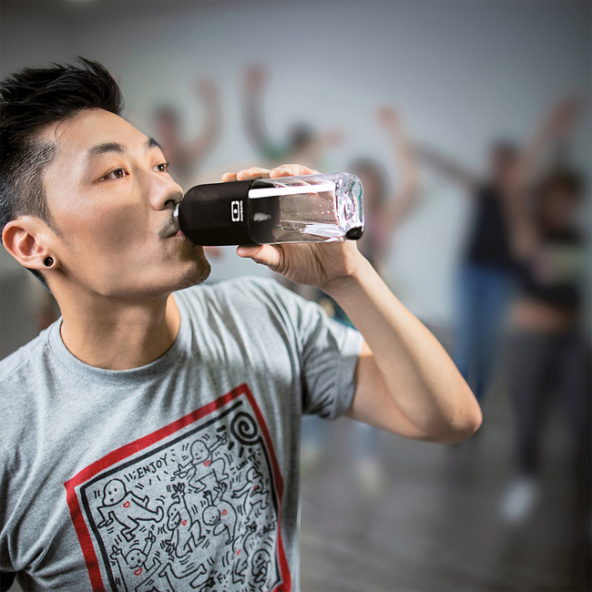 Monbento Positive Butelka na wodę 0,5L Black Onyx