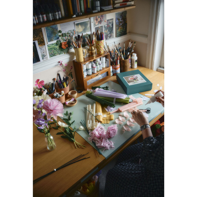 Zestaw do robienia kwiatów z bibuły Printworks The Paper Florist, 10 rolek krepiny