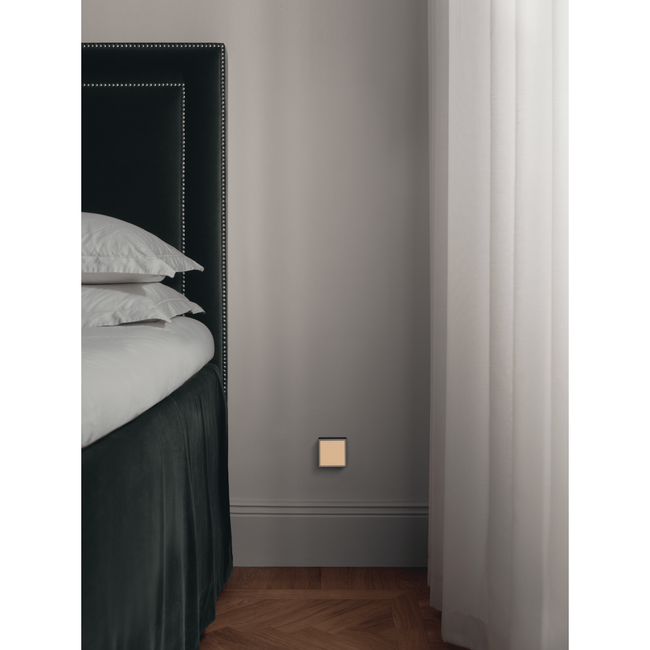 Lampka LED do gniazdka Avolt Lamp 1, czarna Stockholm Black, ściemniana