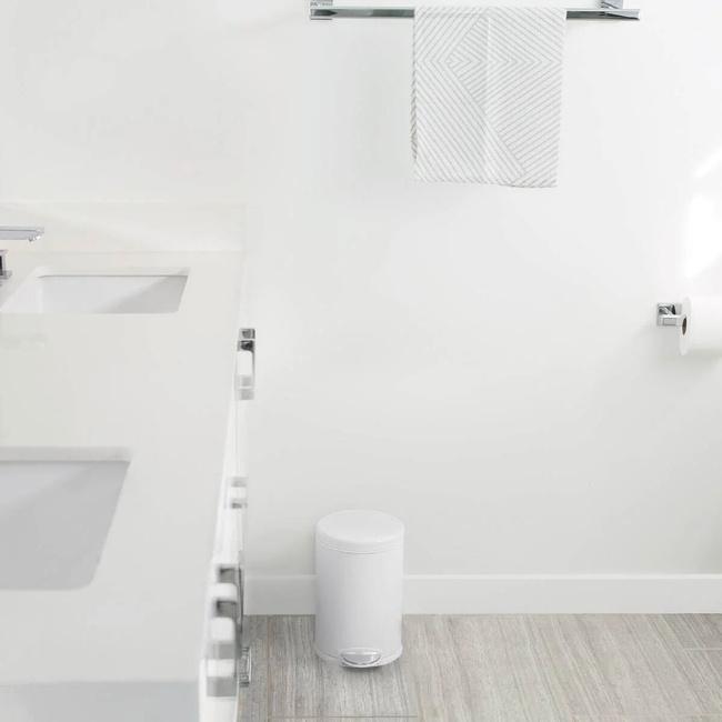 Kosz na śmieci pedałowy 4,5 l - biały - Simplehuman