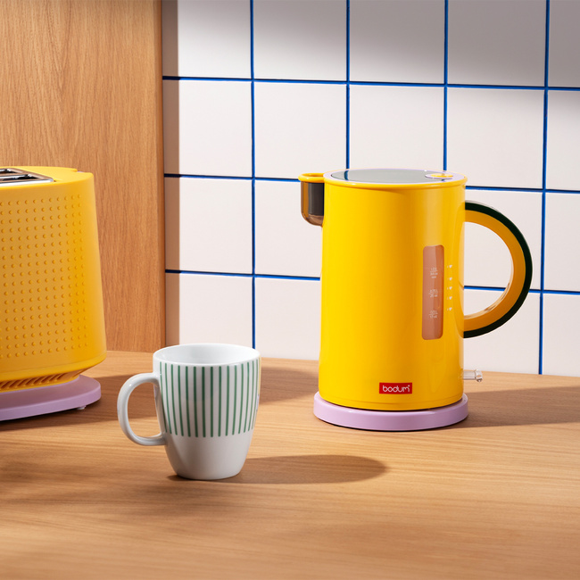 Czajnik elektryczny Bodum Bistro MoMA 1 l, 1200 W, żółty