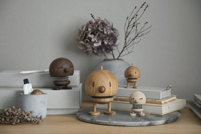 Figurka Hoptimist Bumble S Dąb Fsc Designerska Drewniana Dekoracja Biurka
