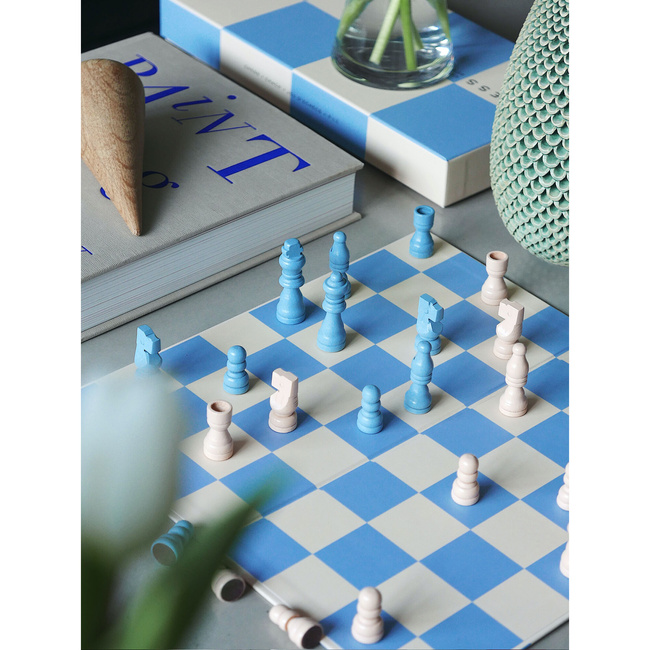 Szachy podróżne Printworks Play Chess ze składaną szachownicą, niebieskie