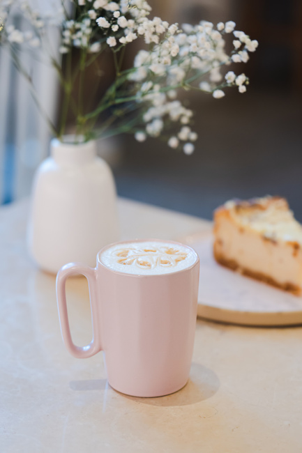 Dwa kubki ceramiczne z uszkiem 250 ml Fuori Rożowe 30008 - Vialli Design