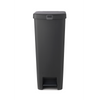 Kosz pedałowy Step Up 40l Dark Grey - Brabantia