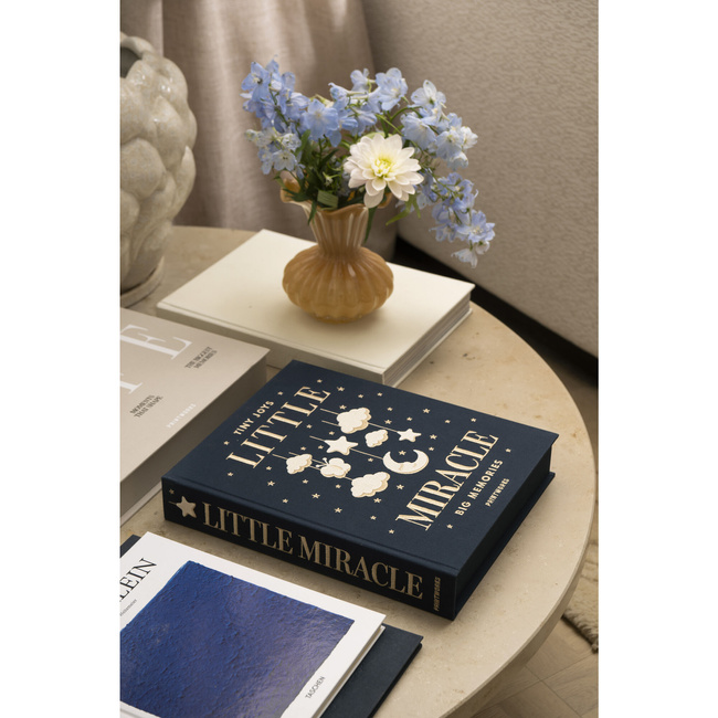 Album na zdjęcia dziecka Printworks Little Miracle, haftowany, niebieski, 60 stron