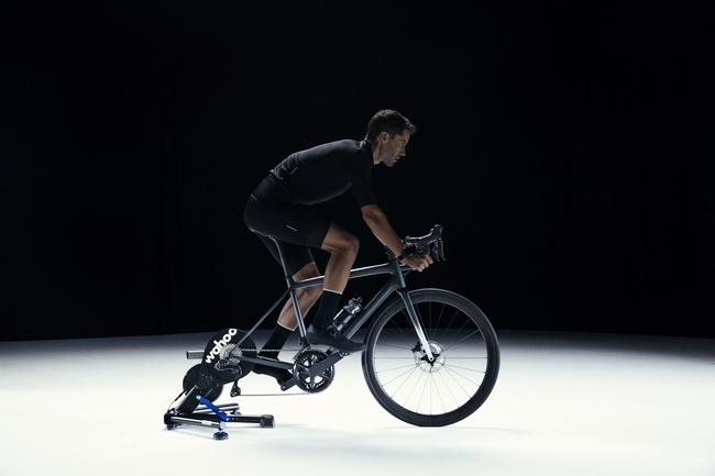 Trenażer Wahoo New Kickr v6.0 - Wahoo Fitness