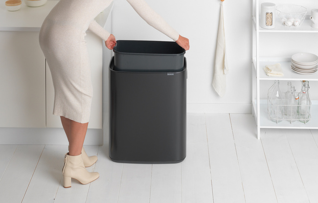 Kosz na śmieci Touch Bin BO 60l czarny mat - Brabantia