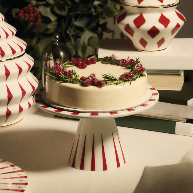 Porcelanowa patera na ciasto, ręcznie zdobiona naklejkami Delight - Alessi
