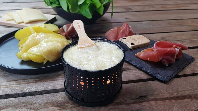 Zestaw Do Zapiekania Raclette Dla 4 Osób Z Talerzami - Cookut