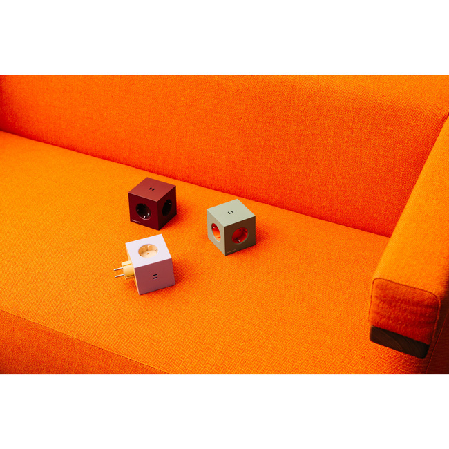 Square 2 - Usb-c (f) Bauhaus Gecko Bloom - Avolt