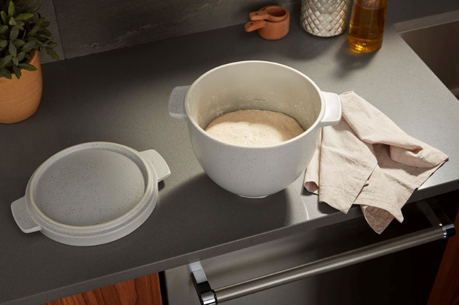 Ceramiczna dzieża do chleba z pokrywą KitchenAid 4,7 l 5KSM2CB5BGS do mikserów Artisan 5 i Classic