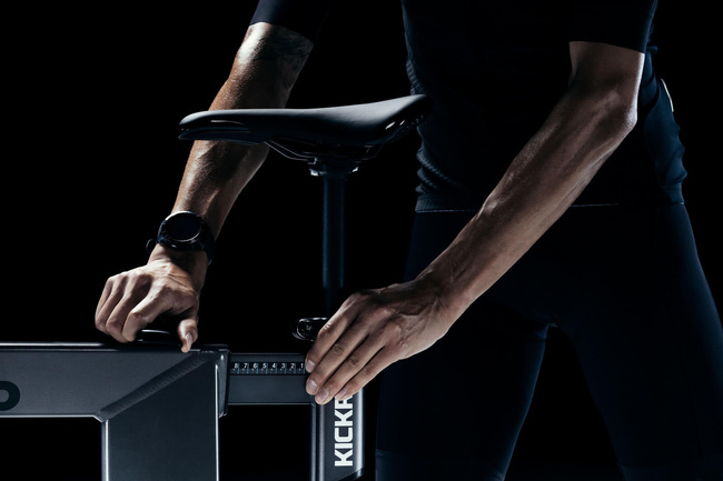 Wahoo New Kickr Bike 2022 Wi-Fi trenażer rowerowy