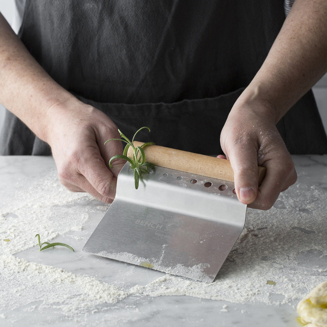 Skrobaki do ciasta z miarką Innovative Kitchen - Mason Cash