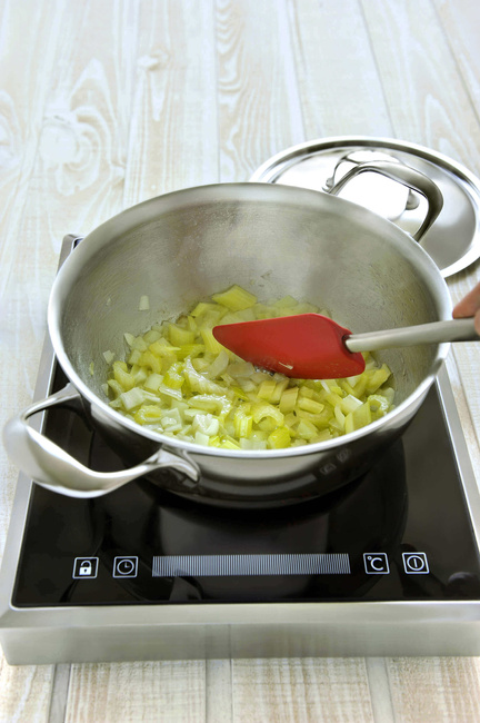 Demeyere Atlantis 7 Patelnia Głęboka 2H Z Pokrywką 28 Cm